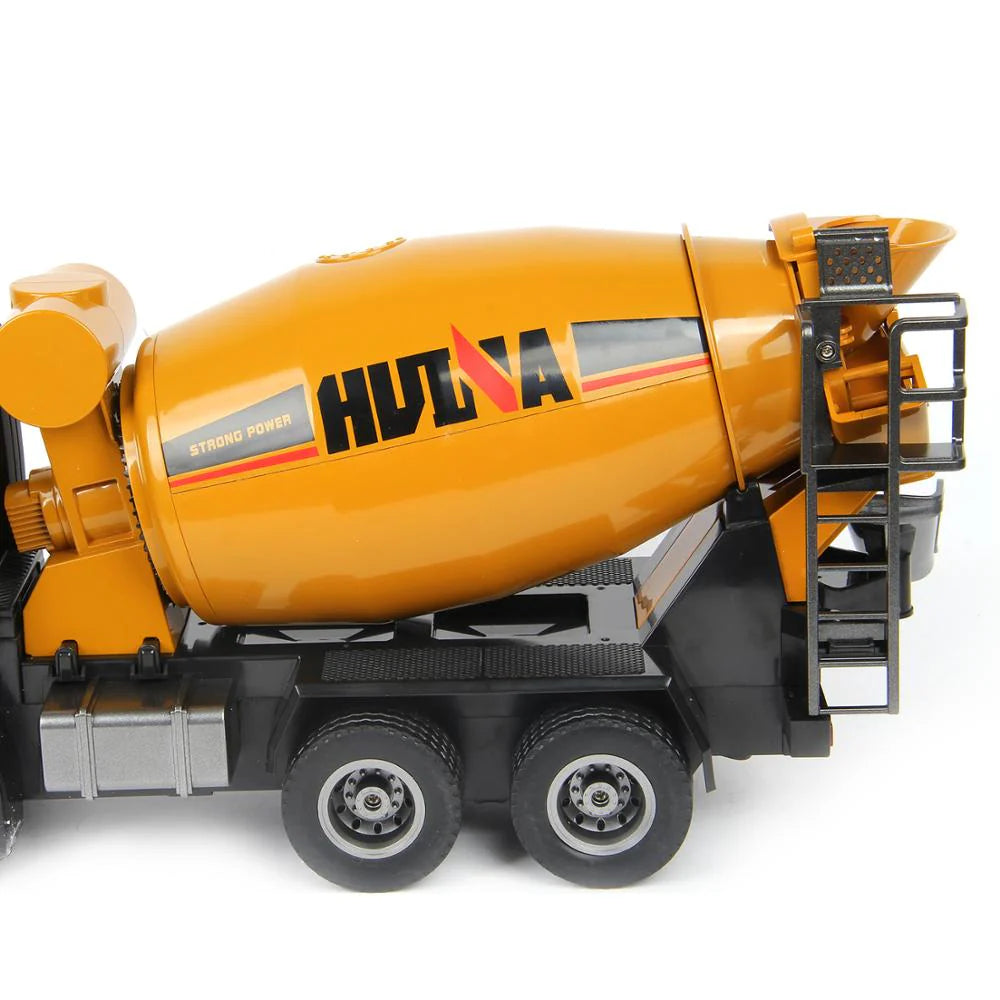 Huina 1574 1/14 Scale Remote Control Concrete Mixer Truck